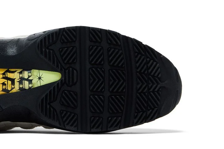 Krossovki-Nike-SB-Air-Max-95-World-Cup-Pack-Sail-4
