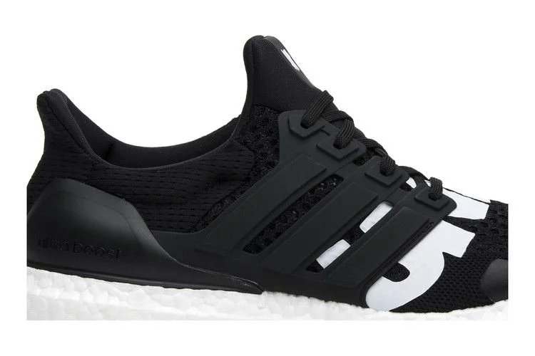 Krossovki-Undefeated-x-adidas-UltraBoost-4.0-Black-1