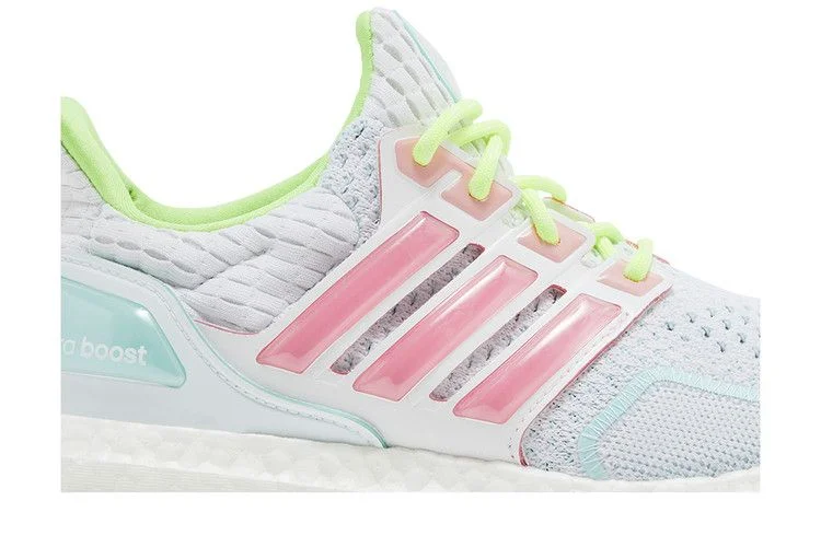 Krossovki-adidas-Wmns-UltraBoost-1.0-White-Bliss-Pink-1