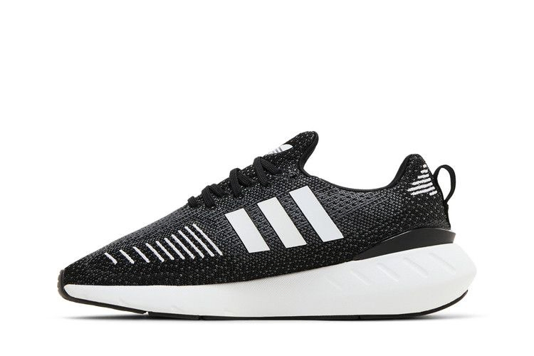 Кроссовки adidas Wmns Swift Run 22 'Black White'