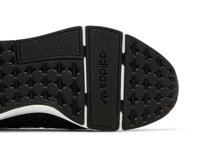Кроссовки adidas Wmns Swift Run 22 'Black White'