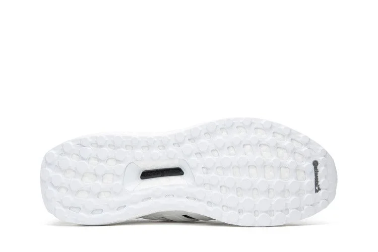 Кроссовки Undefeated x adidas UltraBoost 4.0 'White'