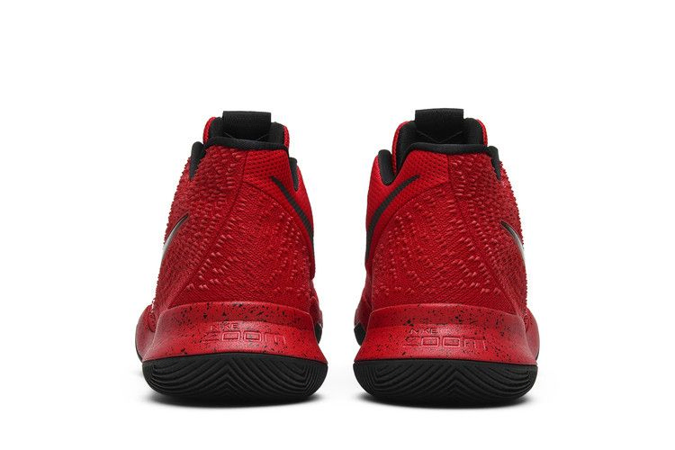 kyrie-3-candy-apple-852395-600_05