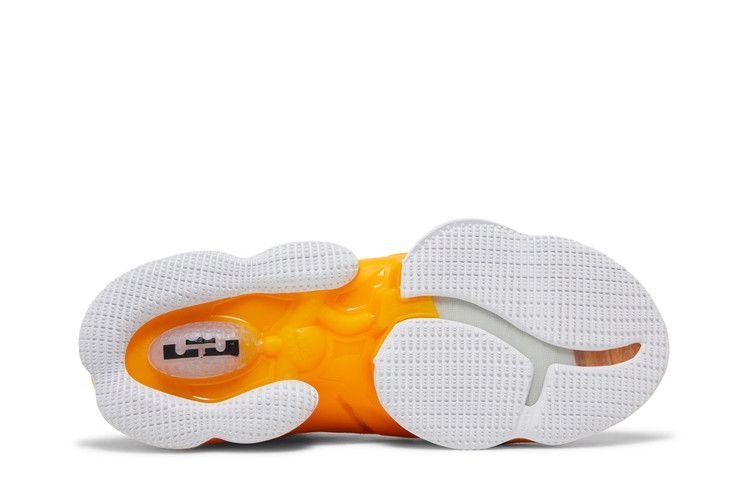 Кроссовки Nike LeBron 19 'Hard Hat'