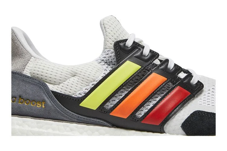 Кроссовки adidas UltraBoost S&L 'Pride'