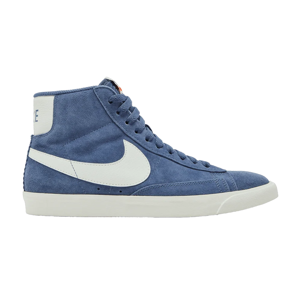 Krossovki-Nike-Wmns-Blazer-Mid-Vintage-Diffused-Blue
