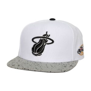 Mitchell-Ness-Cement-Top-Snapback-Miami-Heat-Hat-300x300