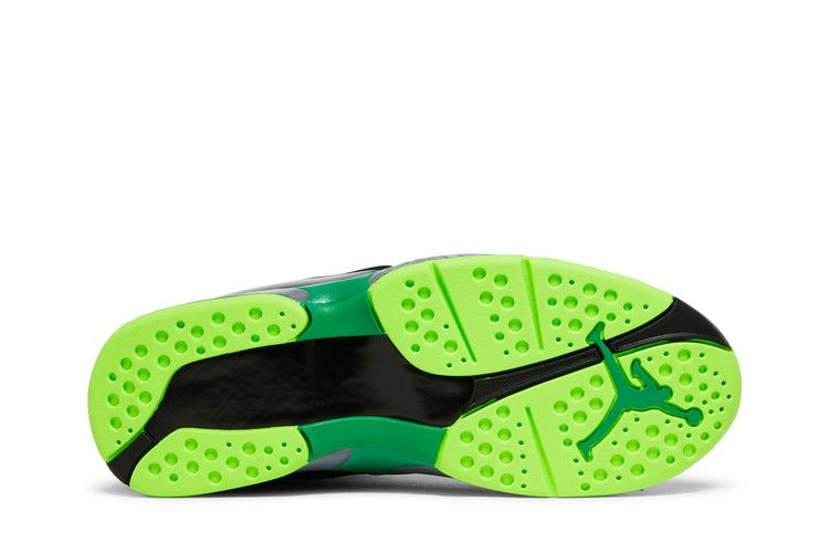 air-jordan-8-retro-university-of-oregon-green-division-street-exclusive-sp22-mnjdls-661-aj8-1300136_03