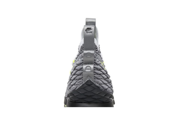 Кроссовки Nike LeBron 15 'Air Max 95' PE