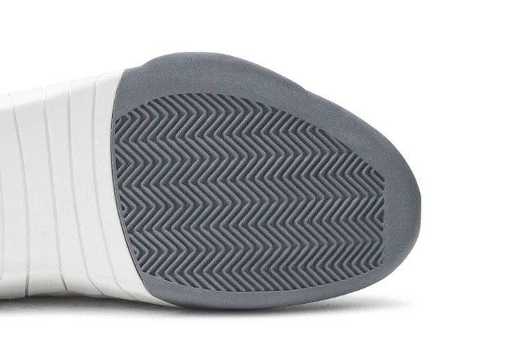 Krossovki-Air-Jordan-15-OG-Flint-Grey-4