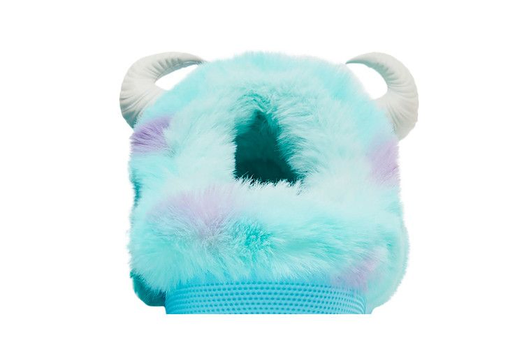 Тапочки Monsters Inc. x Crocs Classic Cozzzy Sandal 'Sulley'