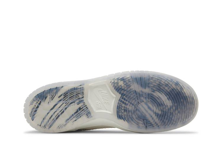 dunk-low-decon-sb-n7-white-black-fd6951-300_03