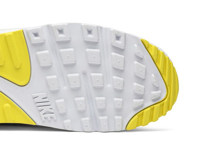 undefeated-x-air-max-90-cj7197-101_04