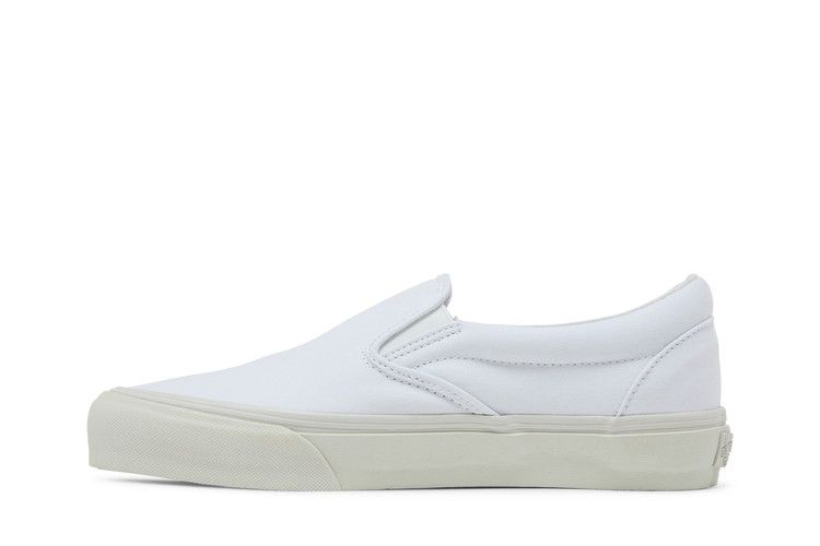 jjjjound-x-classic-slip-on-vlt-lx-hospitality-jjjjound-slip-wht_02