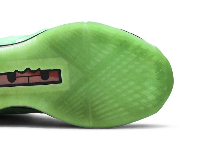 lebron-10-cutting-jade-541100-303_04