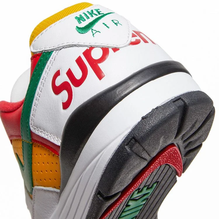 Krossovki-Supreme-x-Nike-Air-Cross-Trainer-3-Low-White-University-Gold-9