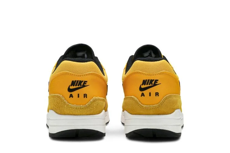 Кроссовки Nike Air Max 1 'University Gold'