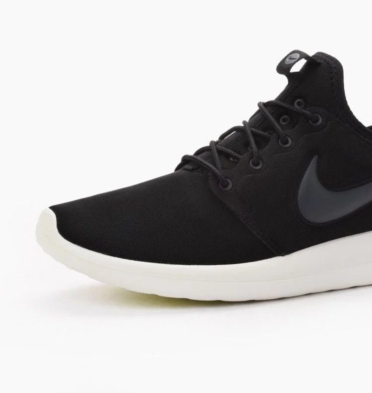 Krossovki-Nike-Roshe-Two-Black-5
