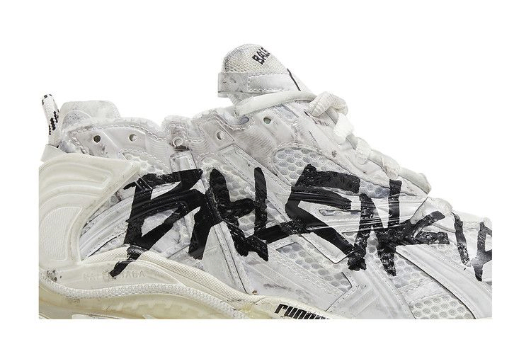Кроссовки Balenciaga Runner Sneaker 'Graffiti - White Black'