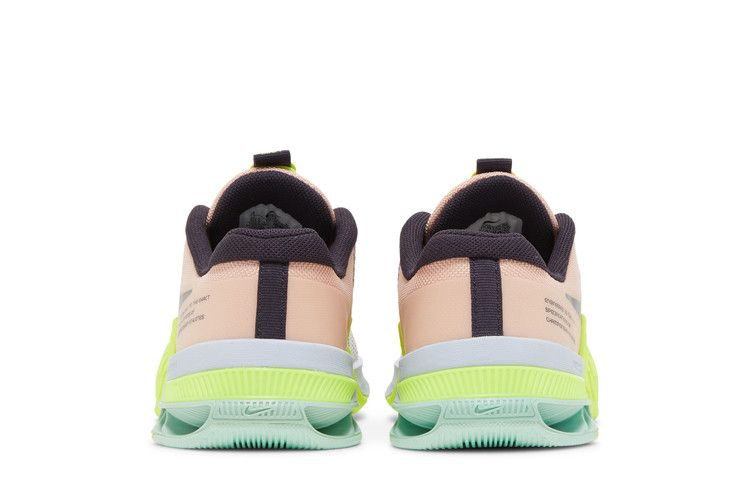 wmns-metcon-8-arctic-orange-volt-do9327-800_05