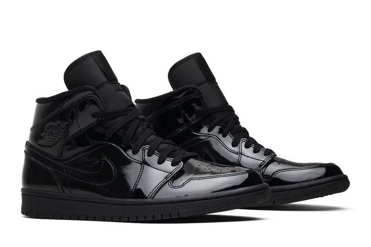 Krossovki-Wmns-Air-Jordan-1-Mid-Patent-SE-Triple-Black-7