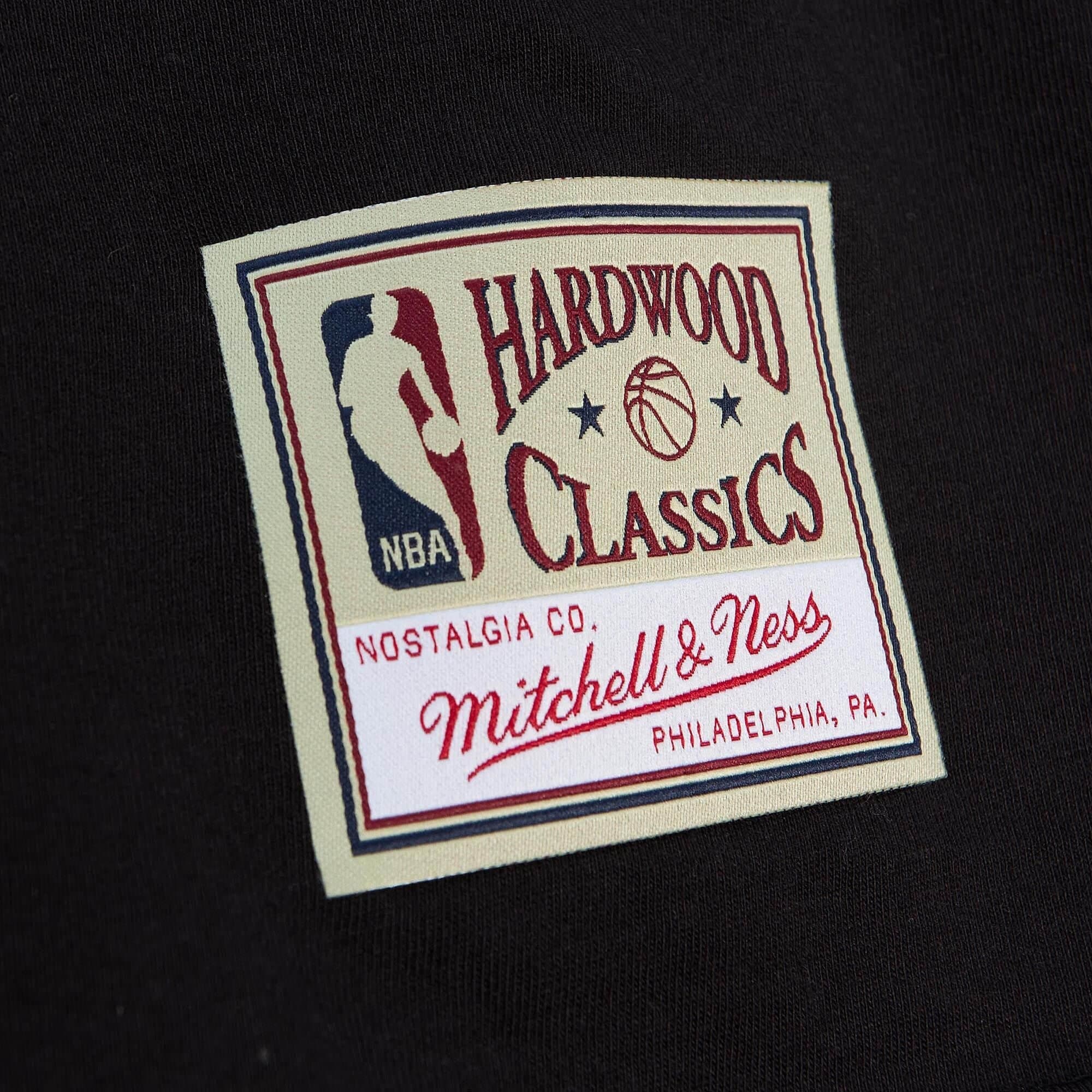 Футболка Mitchell & Ness HWC Caricatures Atlanta Hawks Dominique Wilkins T-Shirt