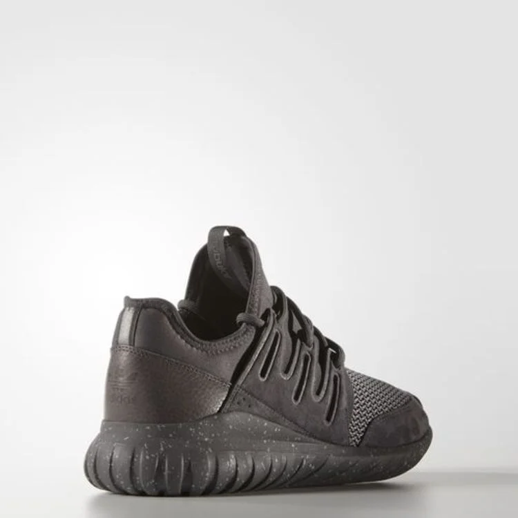Krossovki-Adidas-Tubular-Radial-Granite-1