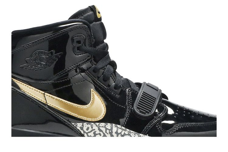 jordan-legacy-312-gs-black-metallic-gold-at4040-007_01