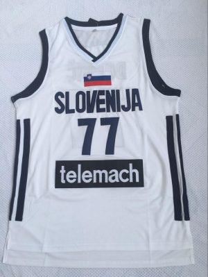 Slovenija-77-Luka-Don-i--300x399