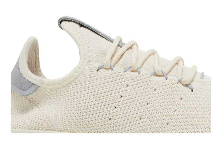 Кроссовки Pharrell Williams x adidas Tennis Hu 'Chalk White Light Grey'