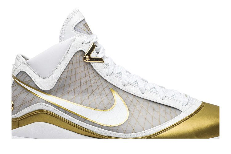 Кроссовки Nike Air Max LeBron 7 Retro QS 'China Moon' 2020