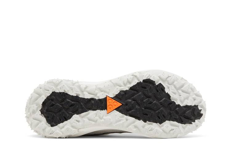 Кроссовки Nike ACG Mountain Fly 2 Low 'White Bright Mandarin'