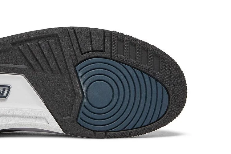 Krossovki-Air-Jordan-Legacy-312-Midnight-Navy-4