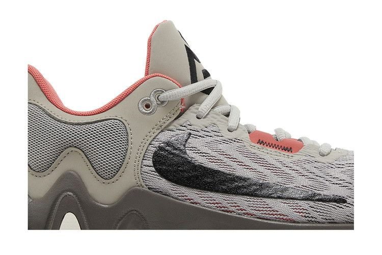 giannis-immortality-2-grey-crimson-dm0825-003_01