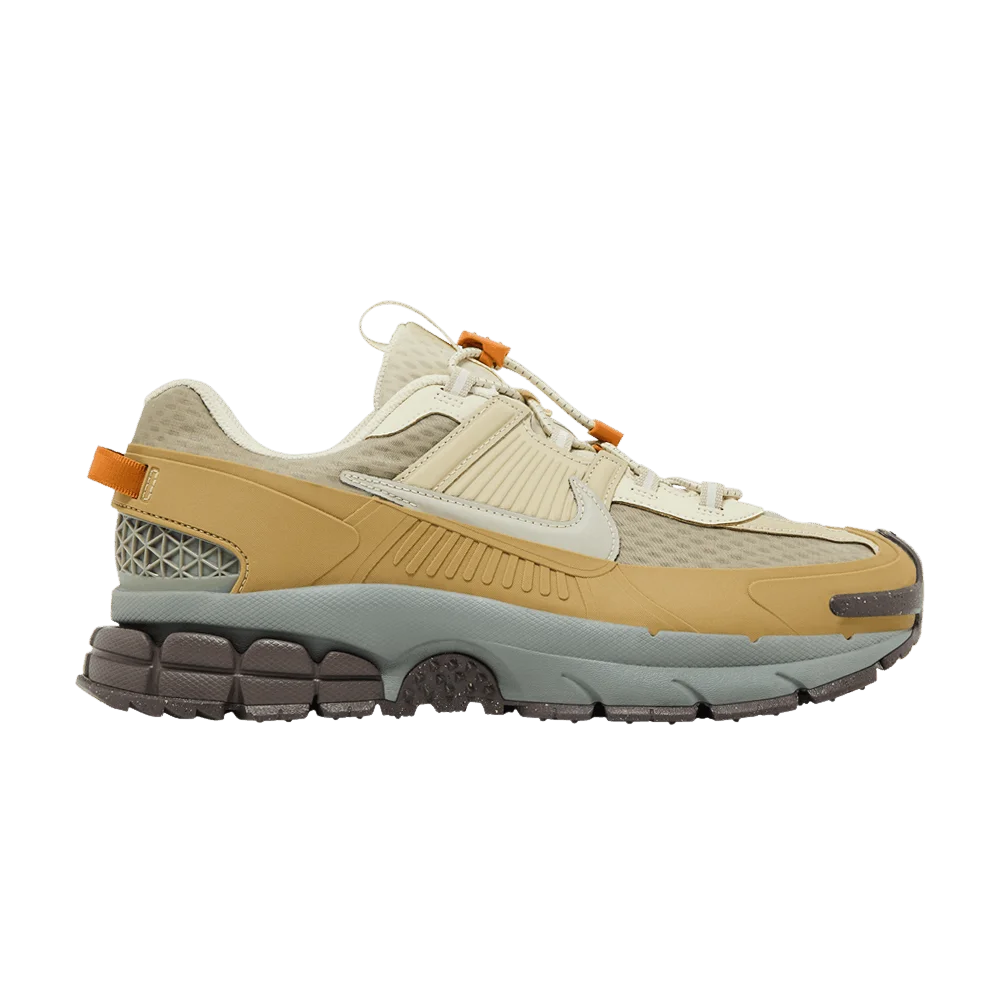 Кроссовки Nike Zoom Vomero 5 Roam 'Running Poets'
