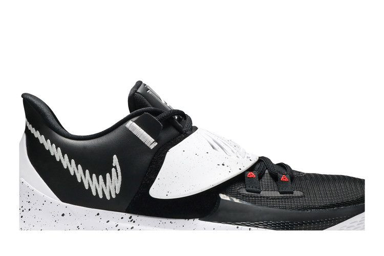 kyrie-low-3-team-black-white-cw6228-003_01