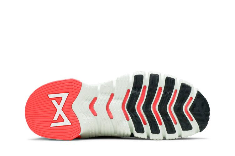 free-metcon-3-dark-grey-crimson-cj0861-060_03