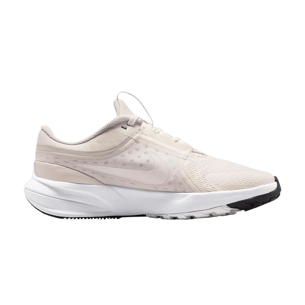 Krossovki-Nike-Star-Runner-5-GS-Platinum-Tint-Metallic-Gold