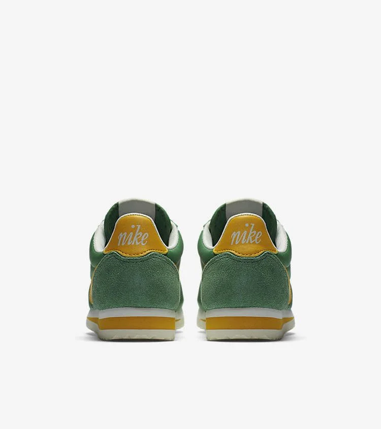 Krossovki-Nike-Wmns-Classic-Cortez-Oregon-3