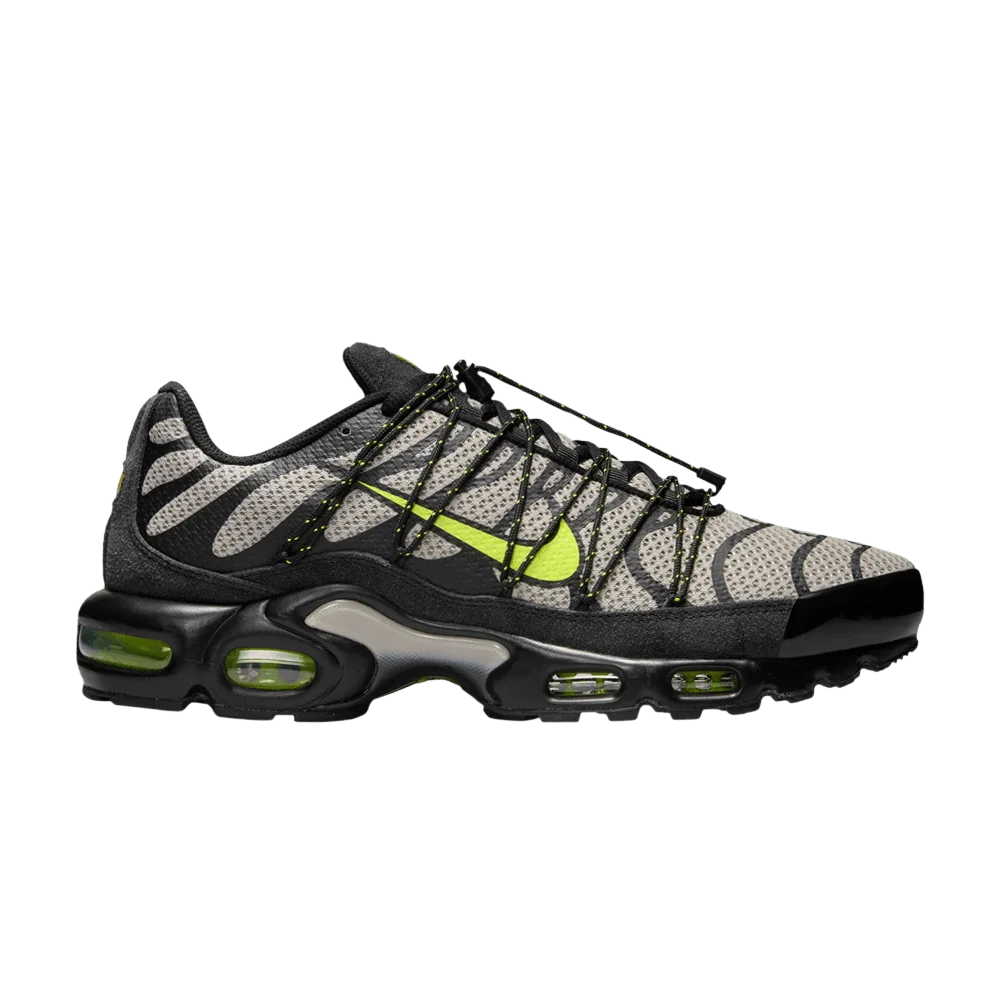 Кроссовки Nike Air Max Plus Utility 'Black College Grey Volt'