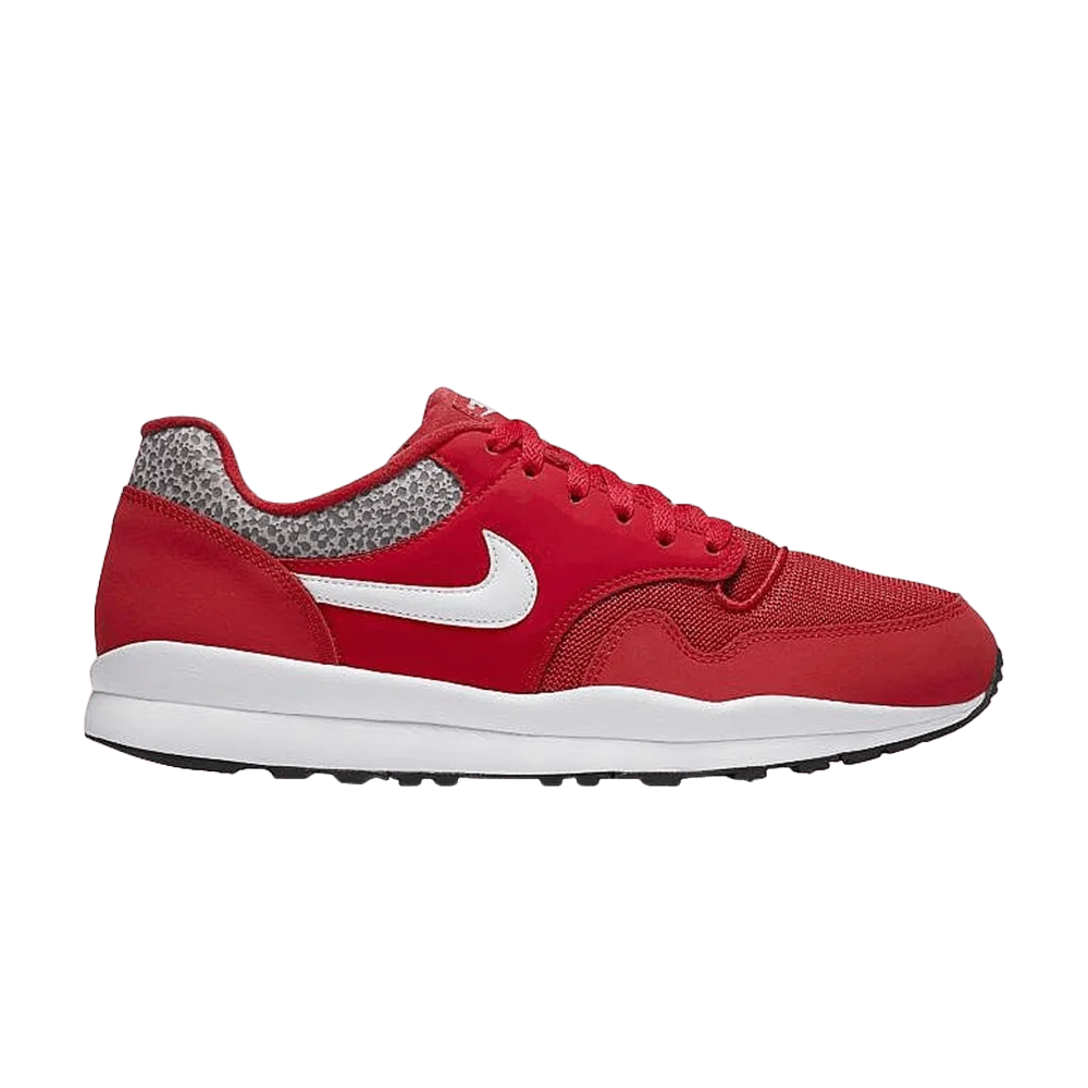 Krossovki-Nike-Air-Safari-University-Red