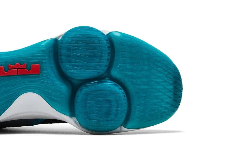 Krossovki-Nike-LeBron-Witness-4-Black-Red-Glass-Blue-4