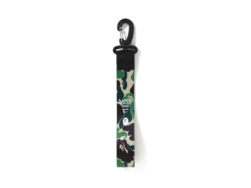 Ремешок с карабином BAPE ABC Strap Tape Tag Green Camo