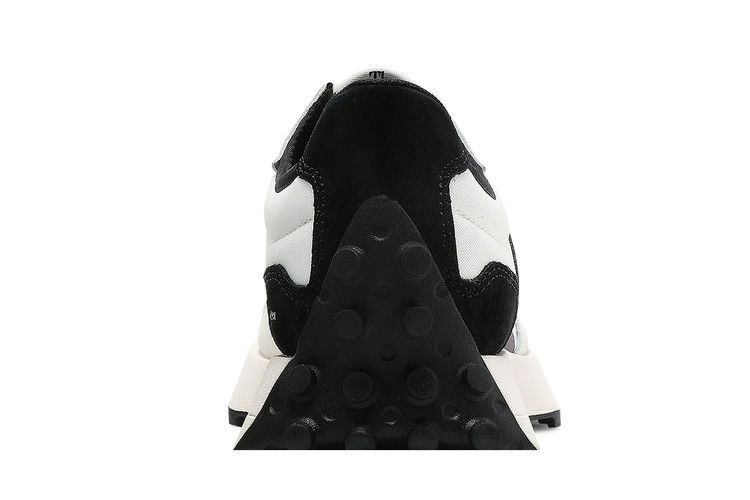 Кроссовки New Balance Wmns 327 'Sea Salt Black'