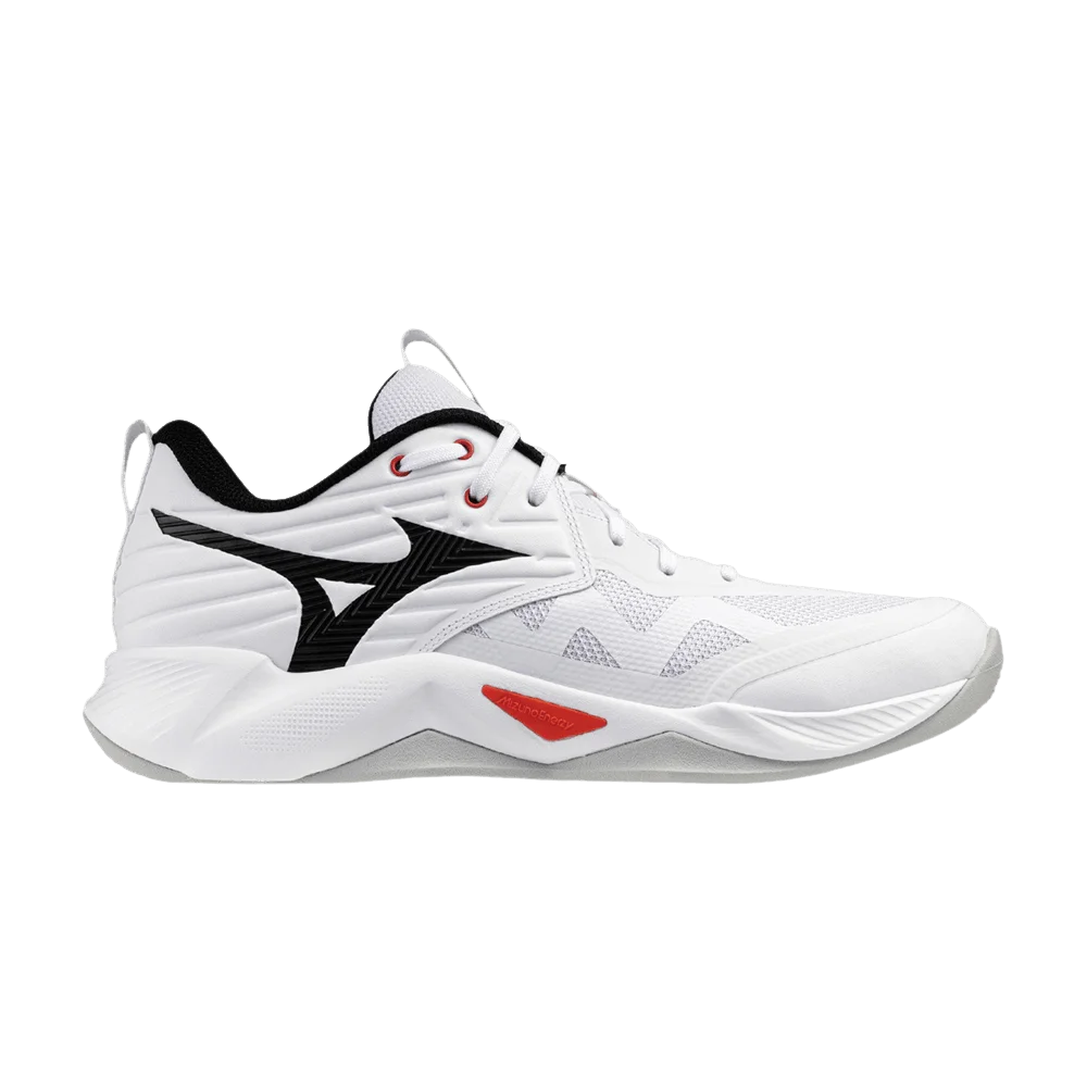 Krossovki-Mizuno-Wave-Momentum-Pro-White-Black