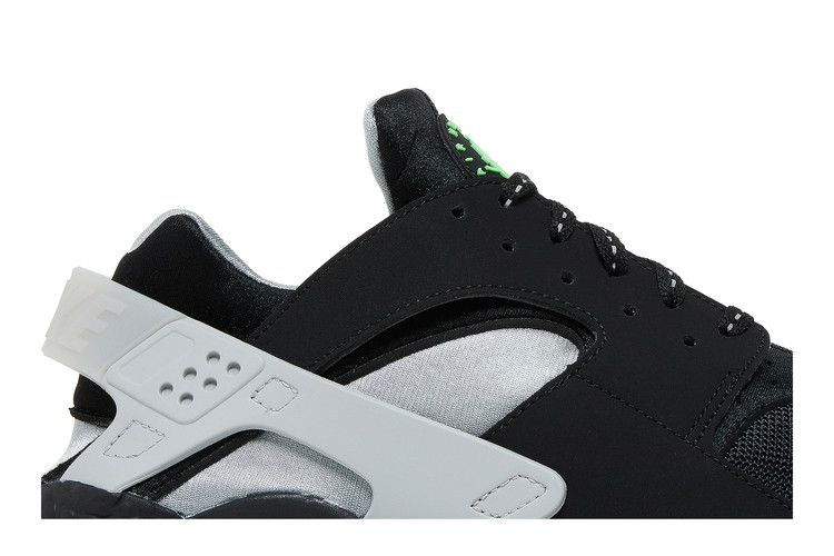 Кроссовки Nike Air Huarache F22 'Black Neon'