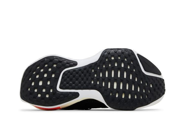 Кроссовки Nike ZoomX Invincible 3 Extra Wide 'Black White'