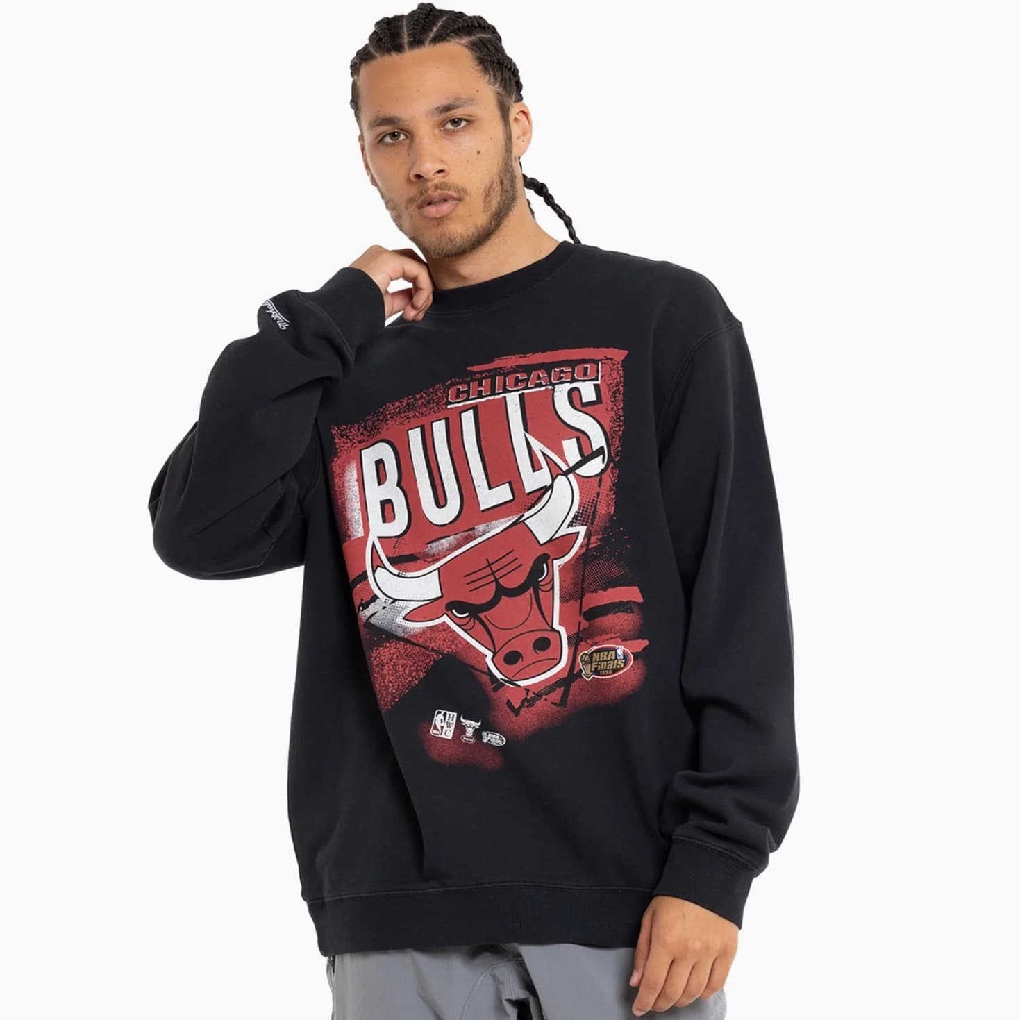Mitchell-Ness-Chicago-Bulls-Vintage-Abstract-NBA-Crewneck