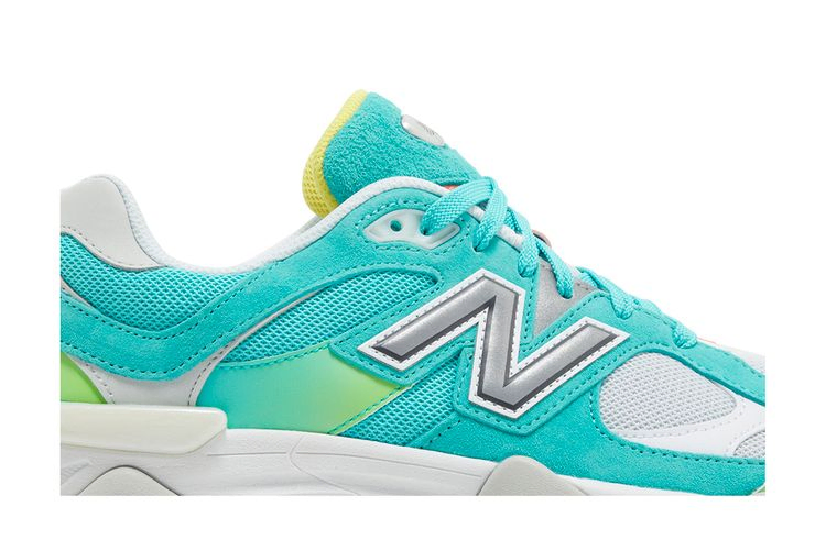 9060-cyan-burst-dtlr-exclusive-u9060dbt_01