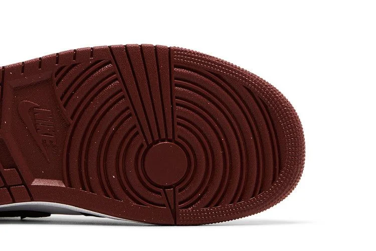 Кроссовки Air Jordan 1 Mid SE 'Dark Pony'